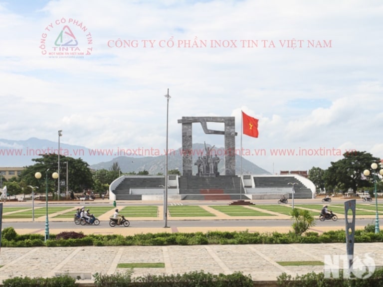 Cột cờ inox cho công viên