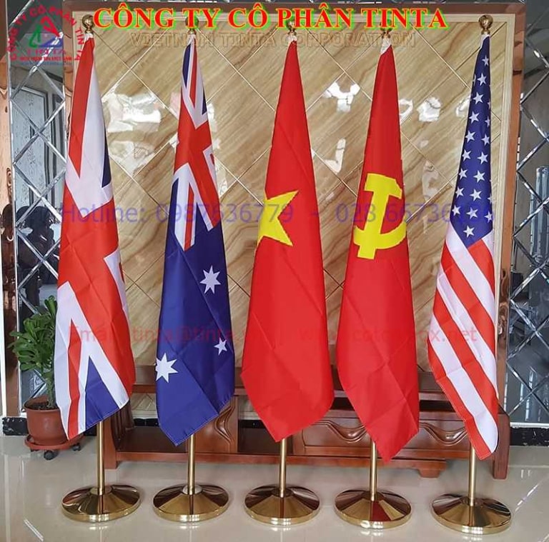 Cột cờ inox mạ vàng titan