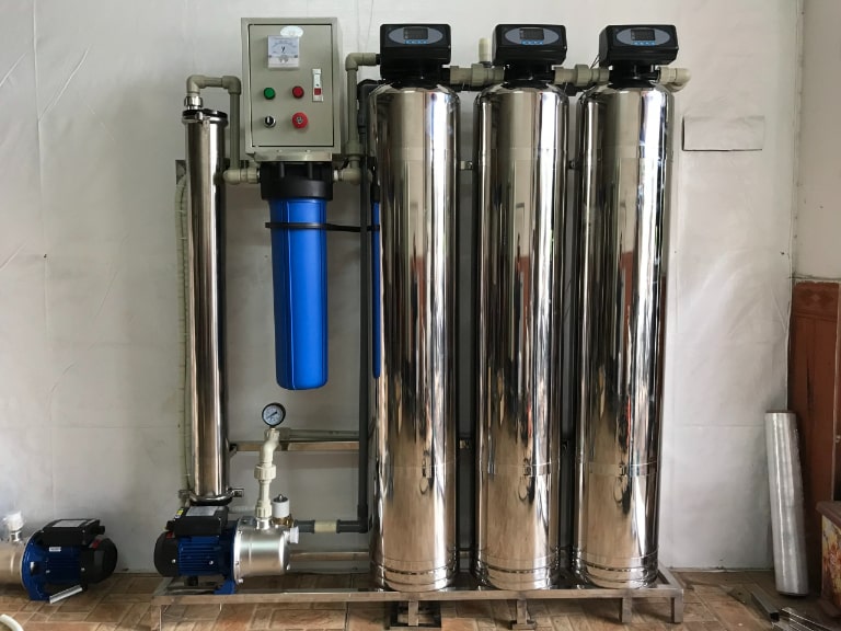 Cột lọc nước inox mang lại nhiều ưu điểm vượt trội so với các loại thiết bị lọc nước khá