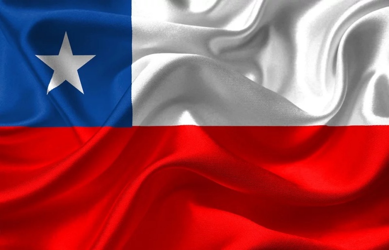 Lá cờ Chile gía rẻ nhất HCM. Lá cờ quốc gia của Chile  bao gồm hai dải ngang không đồng đều màu trắng và màu đỏ