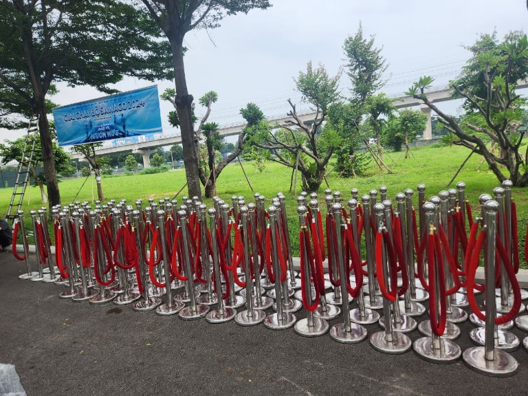 Trụ chắn inox 