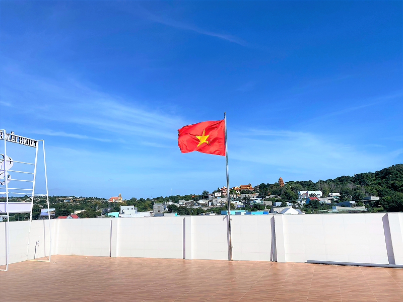 1607332934_ban-la-co-to-quoc-viet-nam-in-may-co-cong-ty-logo-gia-re-4.png