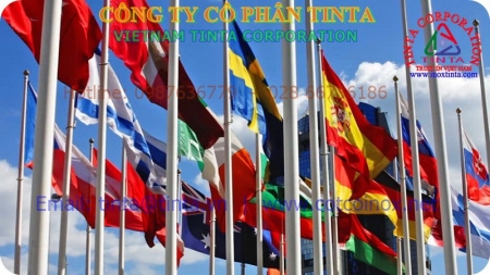 Cờ tổ quốc là niềm tự hào của toàn dân tộc.